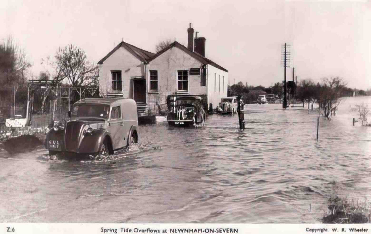 Gloucestershire Newnham on Severn Spring Tide Overflows Vintage A4 Photo Print