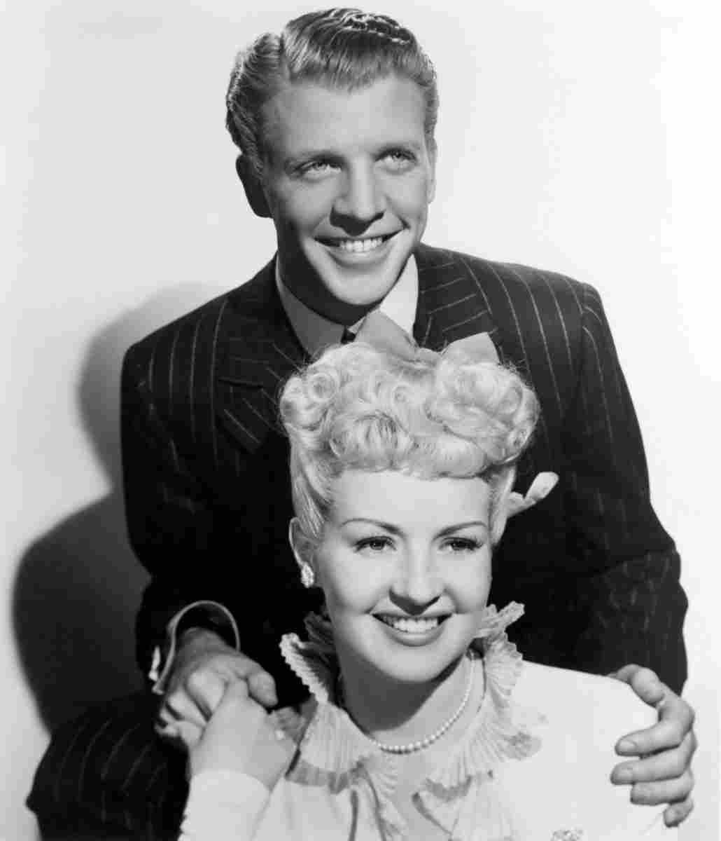 Grable Betty Mother Wore Tights 2 film star poster A4 Photo Print