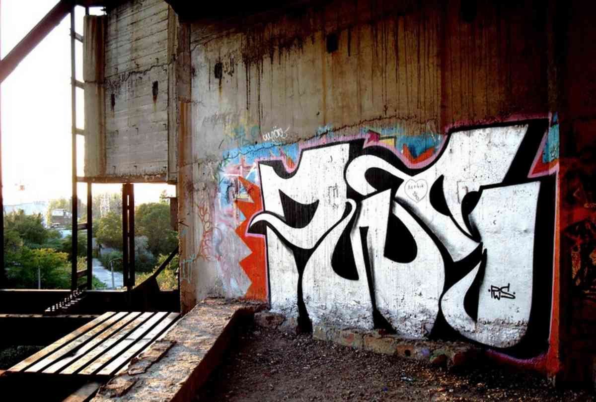 Graffiti Murals Street Art 0290 dolce dogo PWS A4 Photo Print