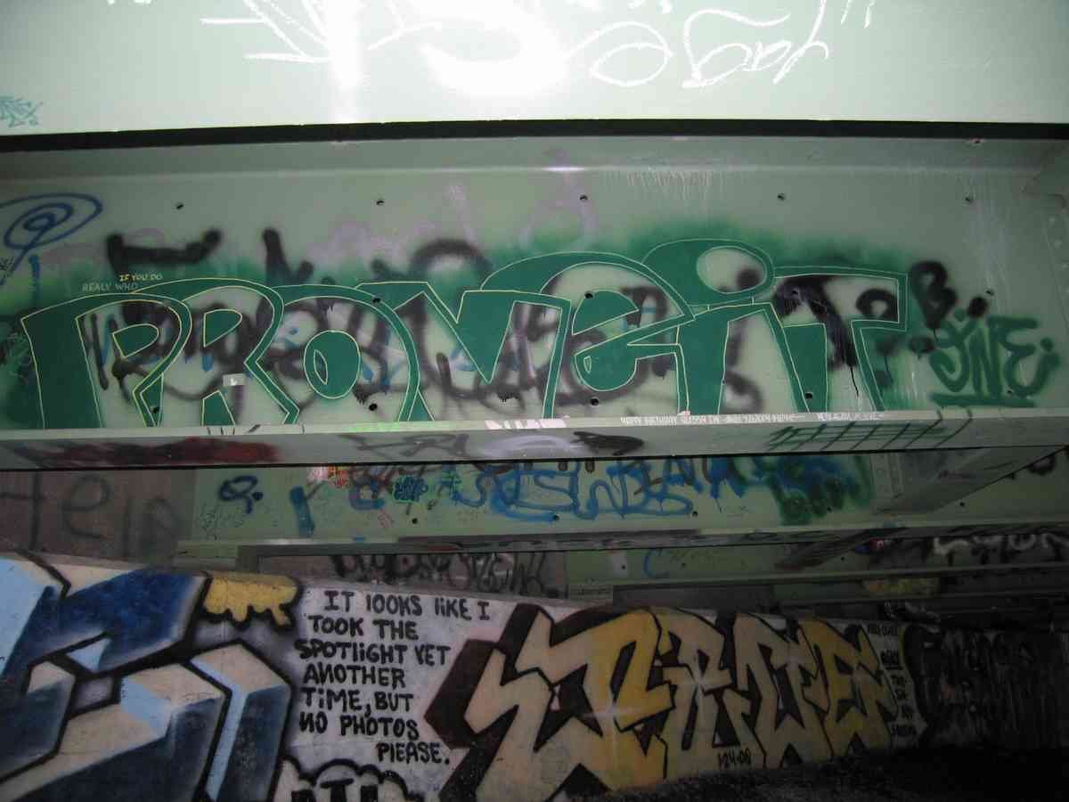 Graffiti Murals Street Art 0438 13693500 A4 Photo Print