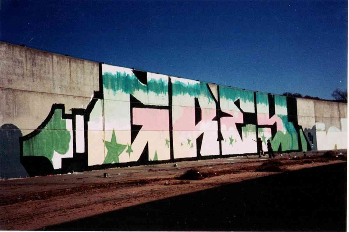 Graffiti Murals Street Art 0552 grey1 A4 Photo Print