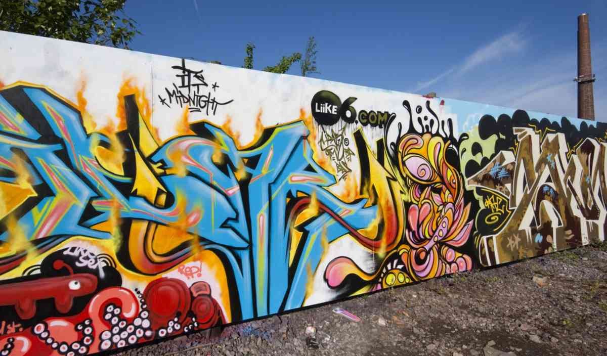 Graffiti Murals Street Art 1031 suvilahti liike6 A4 Photo Print
