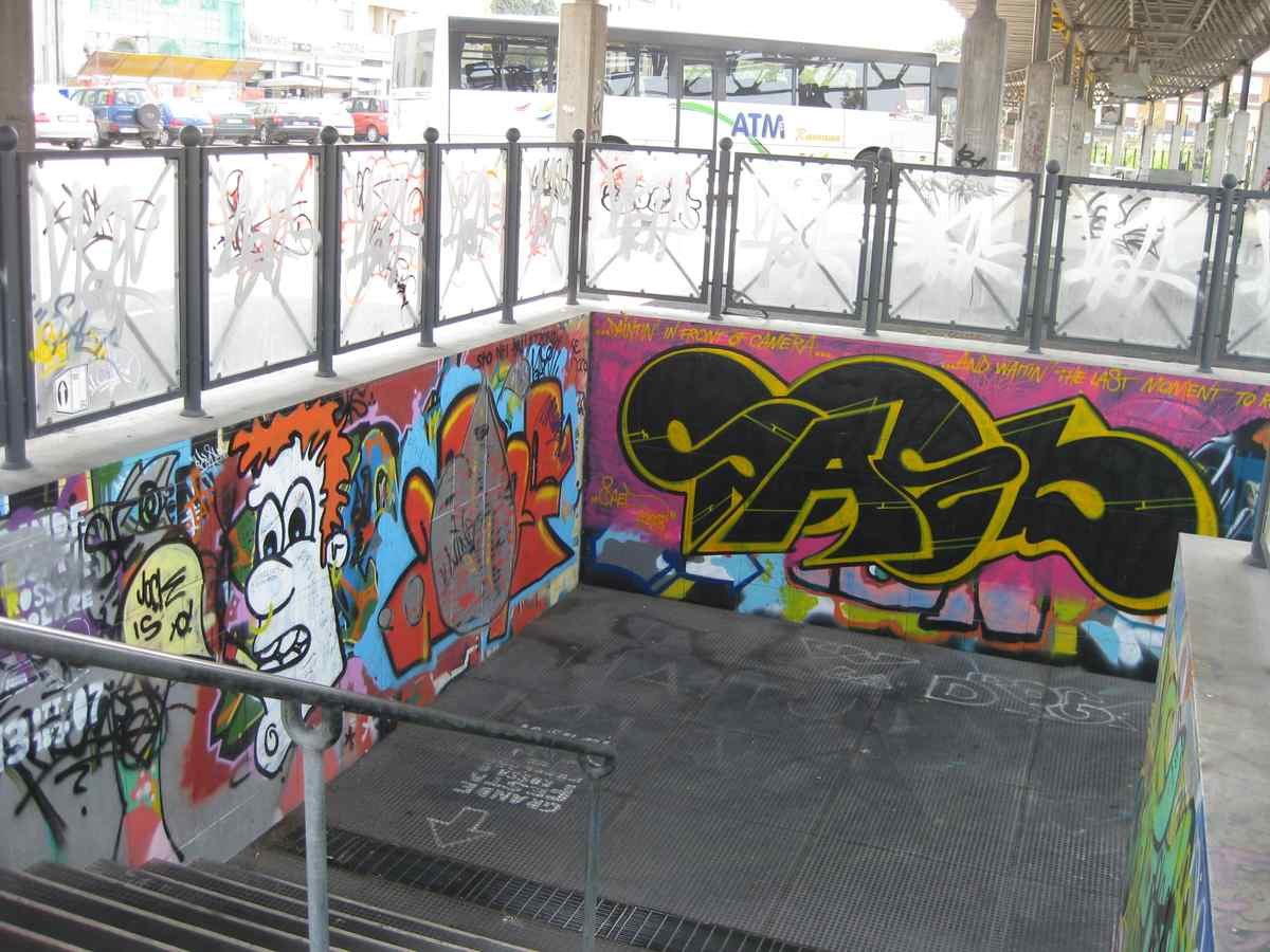 Graffiti Murals Street Art 105 img 1204 A4 Photo Print
