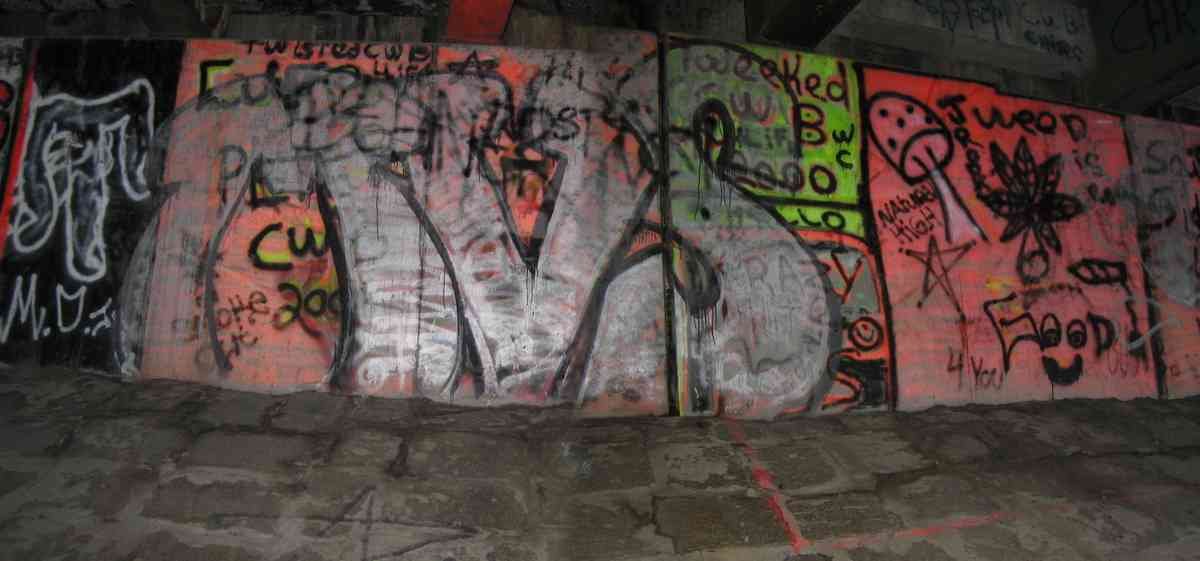 Graffiti Murals Street Art 1281 13689885 A4 Photo Print