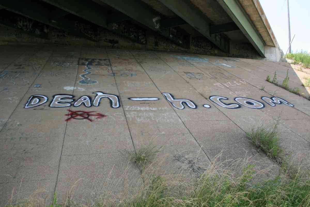 Graffiti Murals Street Art 138 Under Brigde Graffiti 039 A4 Photo Print