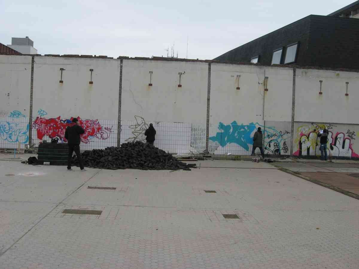 Graffiti Murals Street Art 189 cam 093 A4 Photo Print
