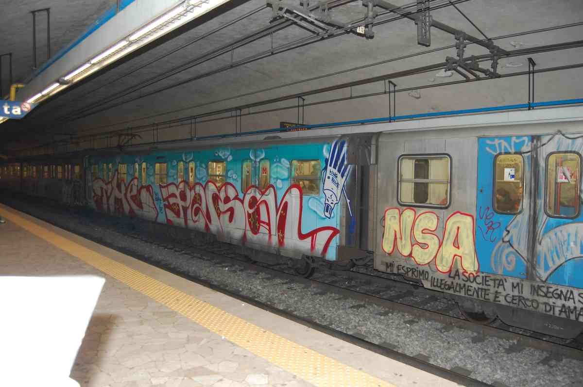 Graffiti Murals Street Art 250 1239 A4 Photo Print