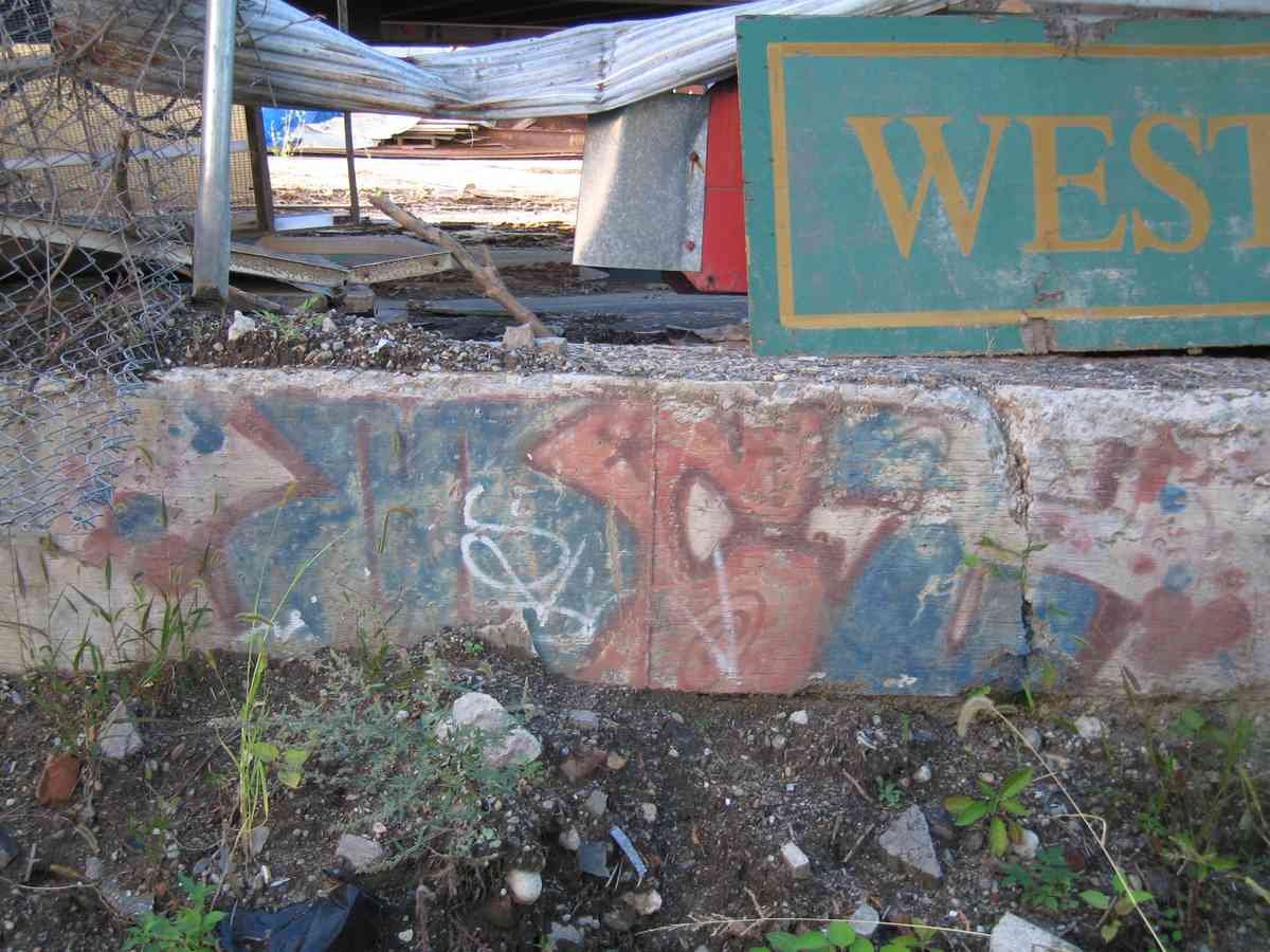 Graffiti Murals Street Art 386 24653337 A4 Photo Print