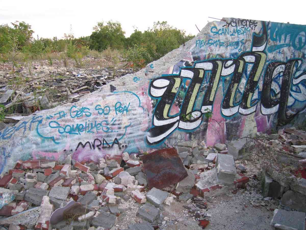 Graffiti Murals Street Art 400 23928425 A4 Photo Print