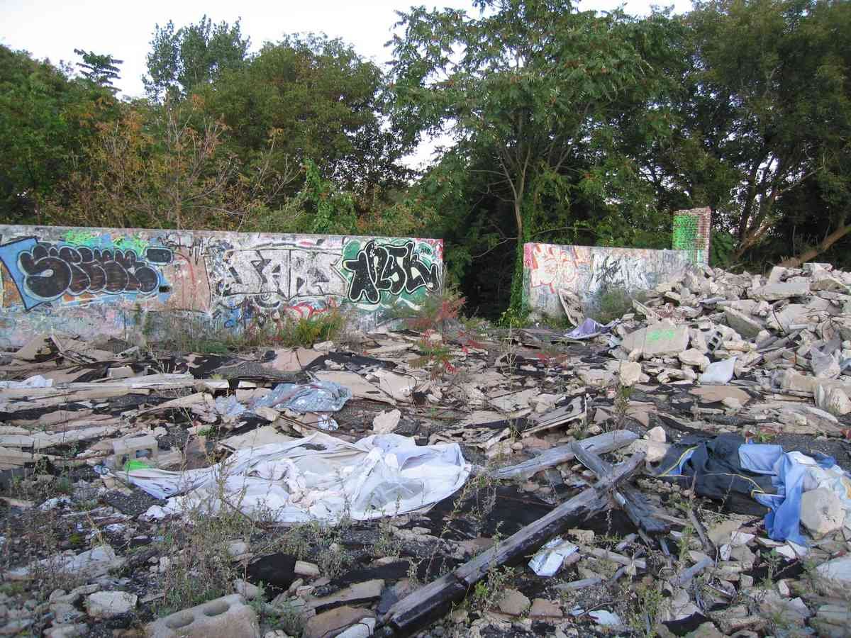 Graffiti Murals Street Art 404 23928971 A4 Photo Print