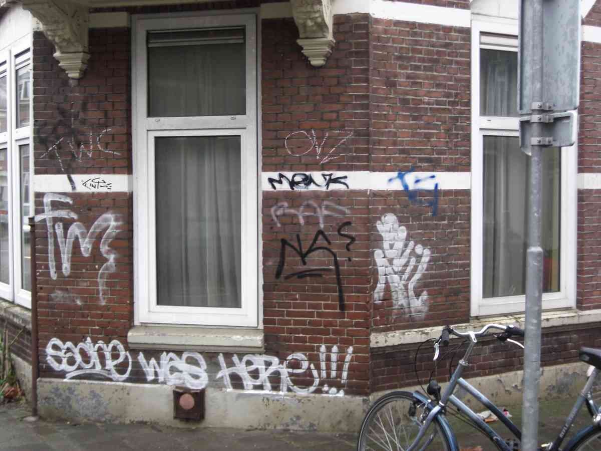 Graffiti Murals Street Art 455 img u3523 p15039 A4 Photo Print