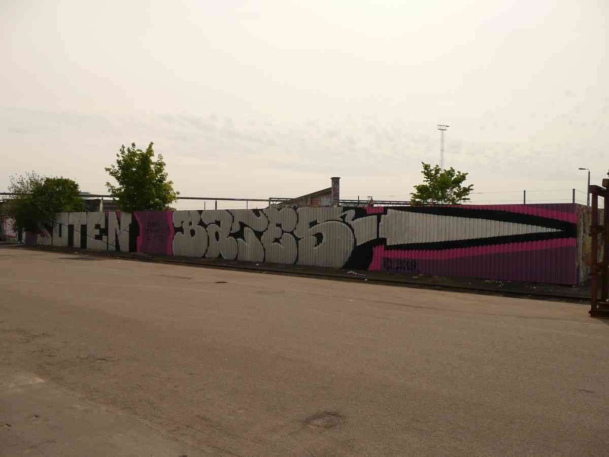 Graffiti Murals Street Art 570 P1070401 A4 Photo Print