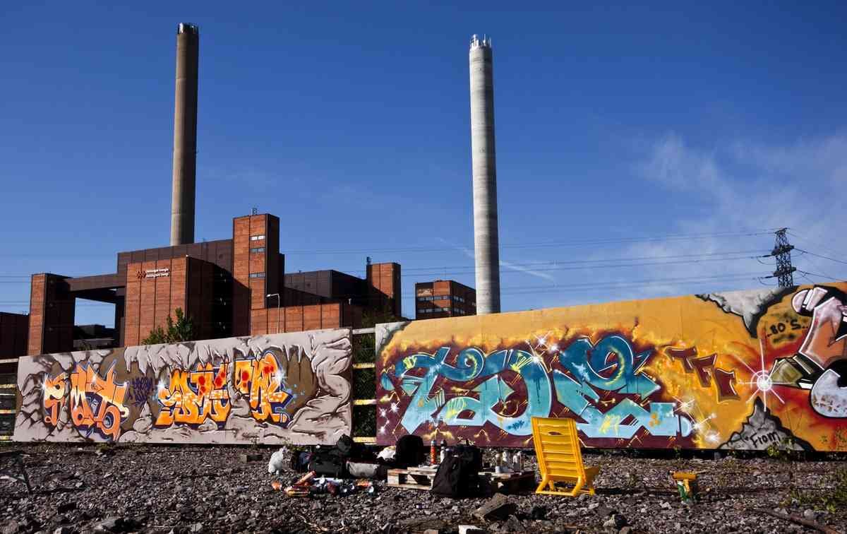 Graffiti Murals Street Art 575 suvilahti voimalabackground A4 Photo Print