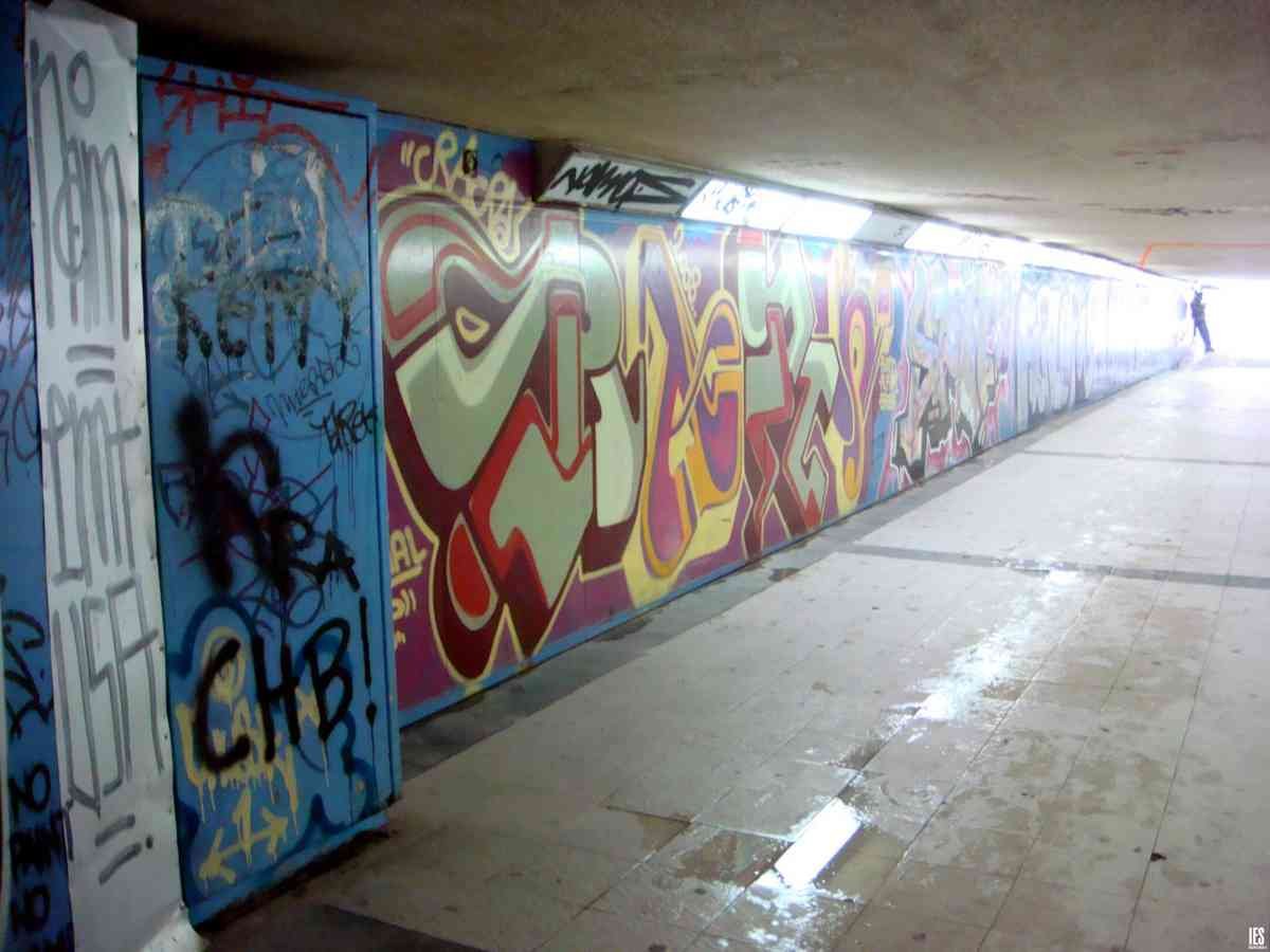 Graffiti Murals Street Art 790 parque de retiro graffiti A4 Photo Print