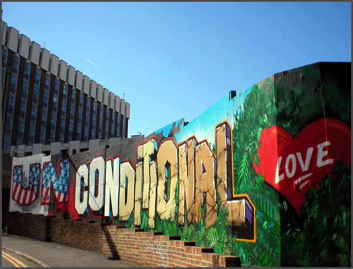 Graffiti Murals Street Art 867 unconditional love A4 Photo Print