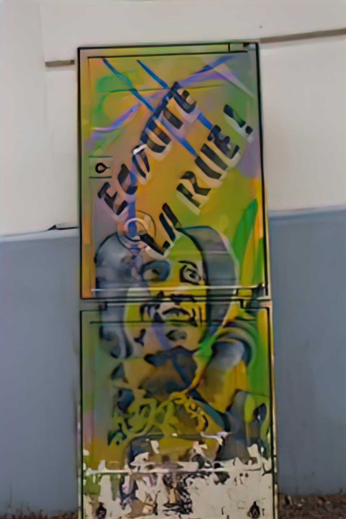Graffiti Street Art 85 avenue paul vaillant couturier A4 Photo Print