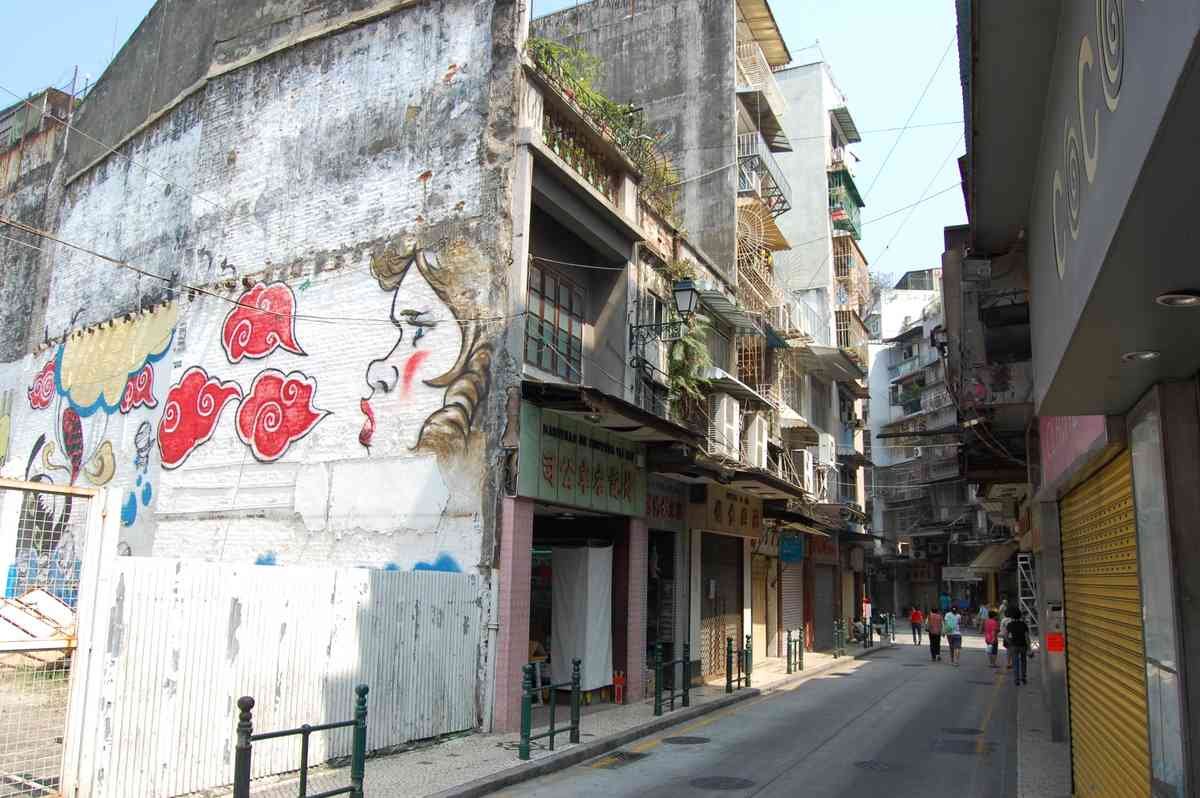 Graffiti Street Art photo Murals A4 221 loveandpop A4 Photo Print