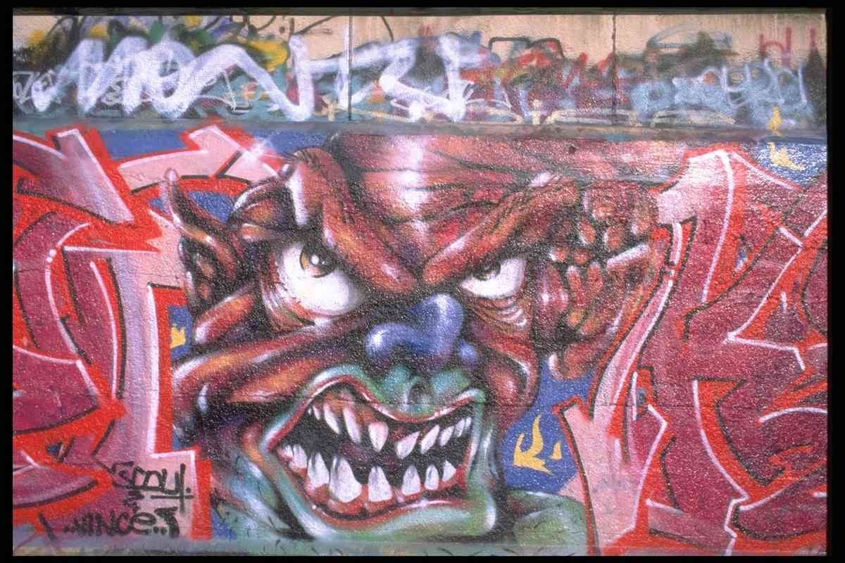 Graffiti Street Art photo Murals A4 334 (921) A4 Photo Print