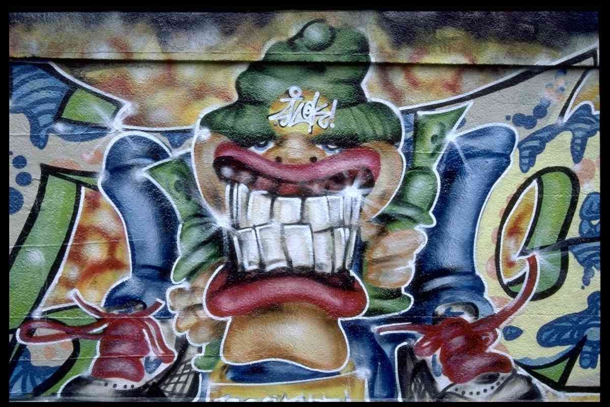 Graffiti Street Art photo Murals A4 339 (924) A4 Photo Print