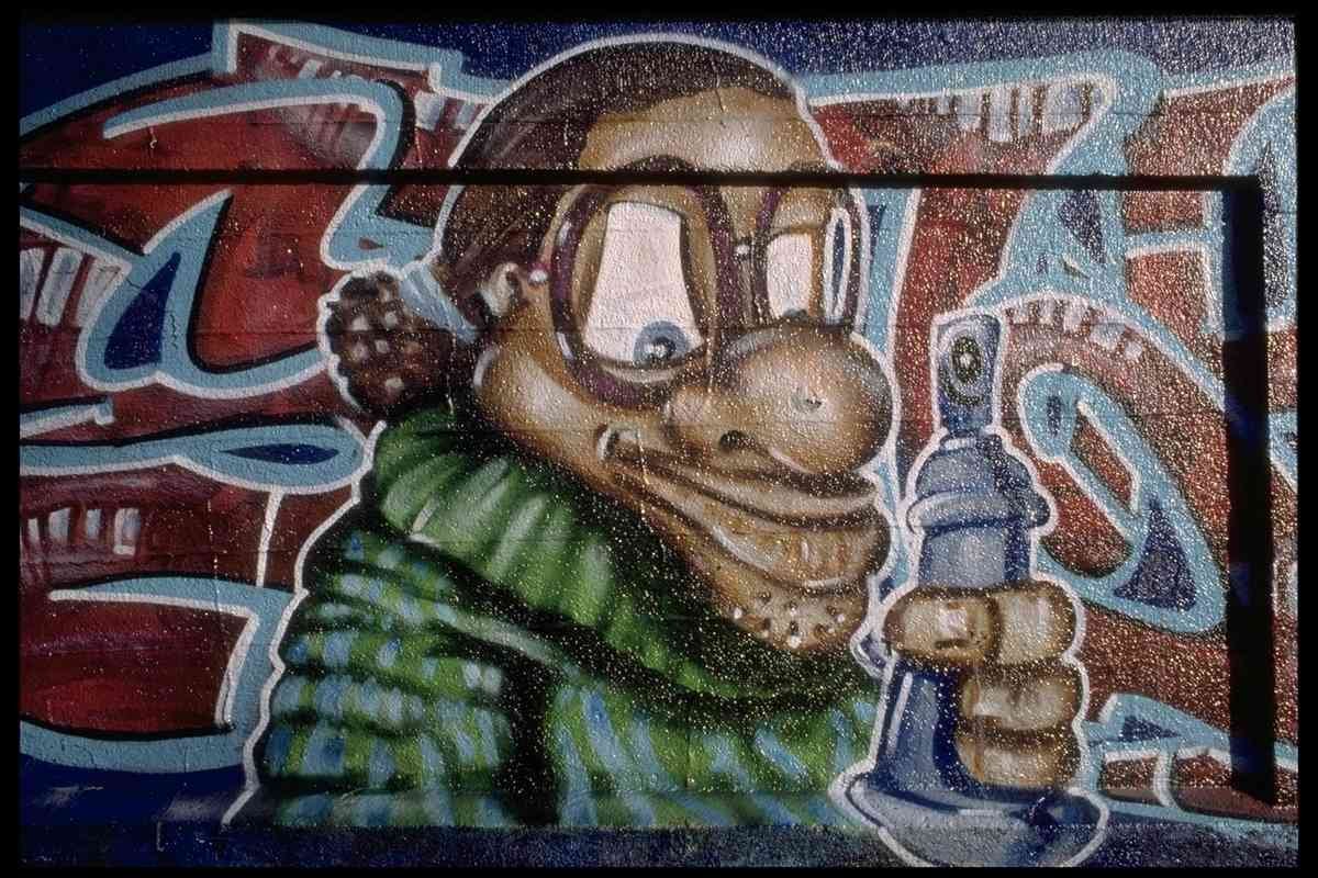 Graffiti Street Art photo Murals A4 363 (906) A4 Photo Print