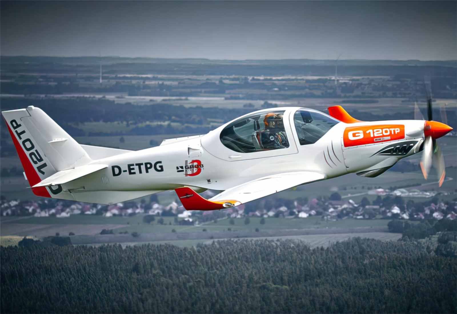Grob G120 Light Utility Aircraft A4 Photo Print