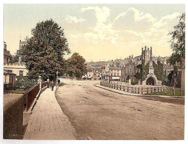 Guildhall Square Tavistock Vintage A4 Photo Print