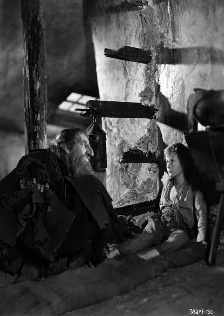 Guinness Alec Oliver Twist z8 A4 Photo Print