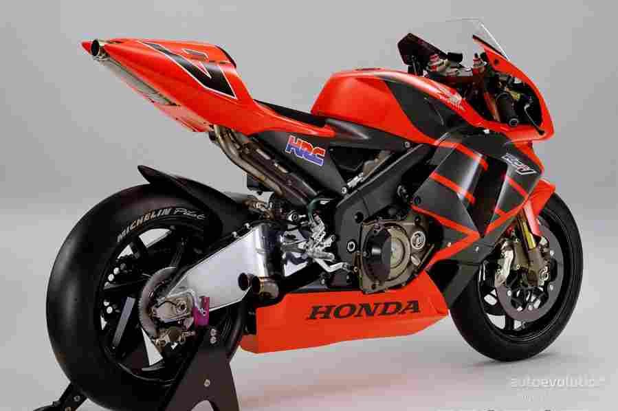 HONDARC211V 2002 1 Car A4 Photo Print