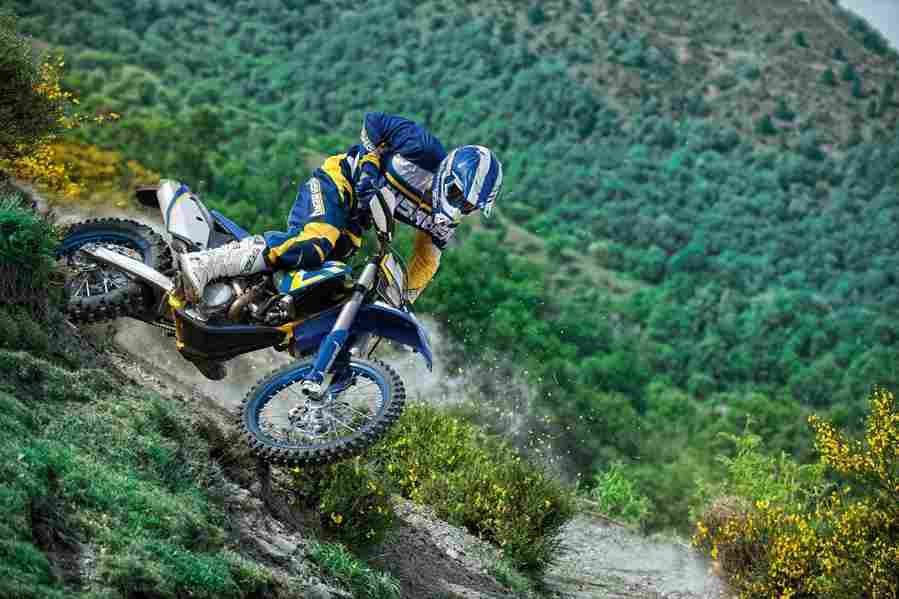 HUSABERG FE 450 ENDURO 13278 2 Car A4 Photo Print