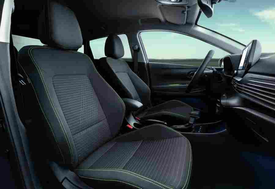 HYUNDAI i20 6744 34 Car A4 Photo Print