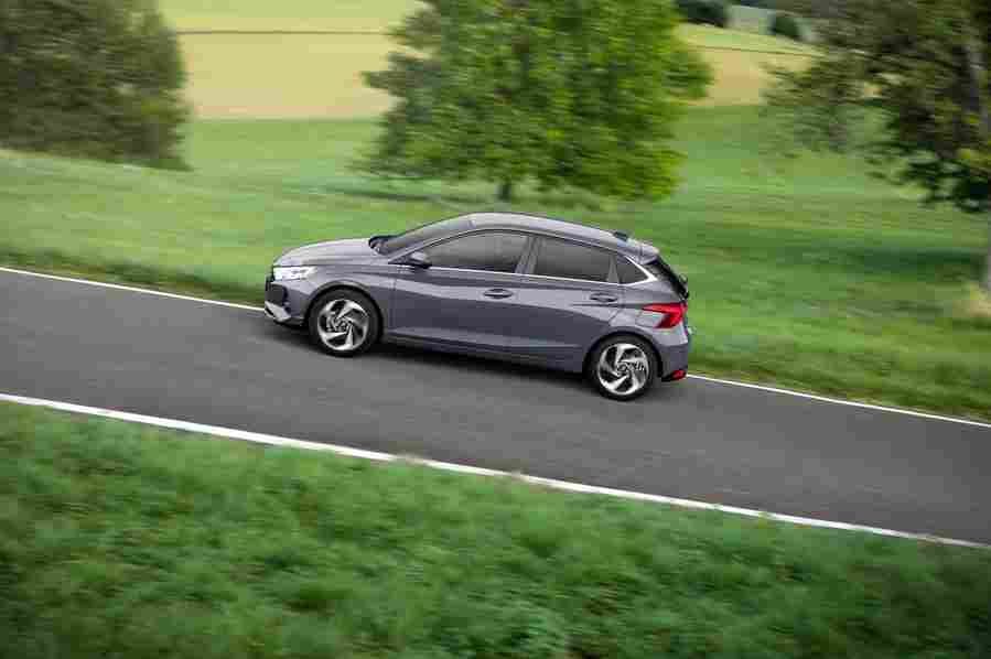 HYUNDAI i20 6744 43 Car A4 Photo Print