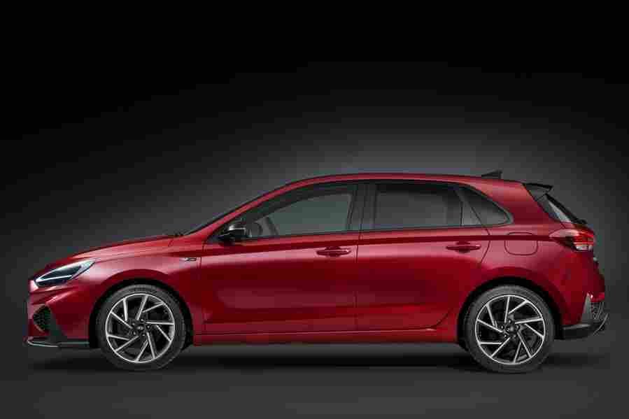 HYUNDAI i30 6816 12 Car A4 Photo Print