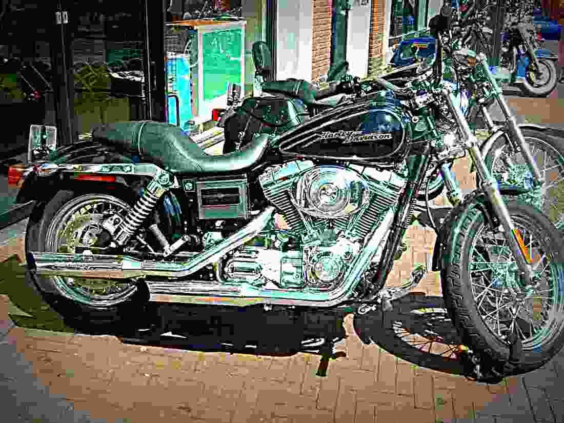 Harley Davidson 1340 Super Glide FXR (reduced effect) 1988 5 motorbike A4 Photo Print