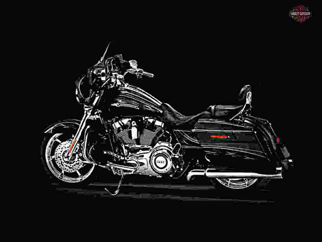 Harley Davidson CVO Street Glide CVO Street Glide 1 motorbike A4 Photo Print