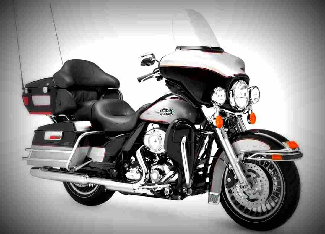 Harley Davidson FLHTCUI Ultra Classic Electra Glide 2002 5 motorbike A4 Photo Print