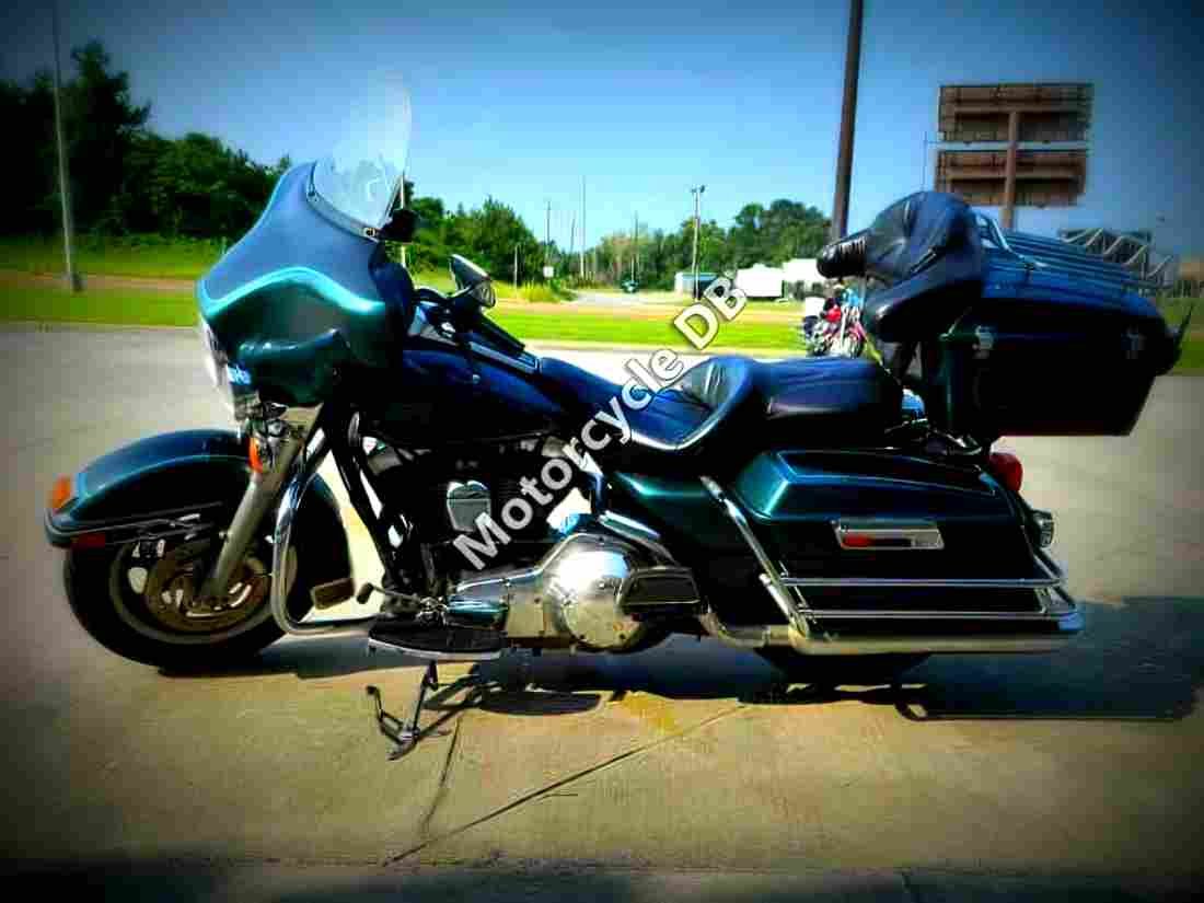 Harley Davidson FLHTCUI Ultra Classic Electra Glide 2004 6 motorbike A4 Photo Print
