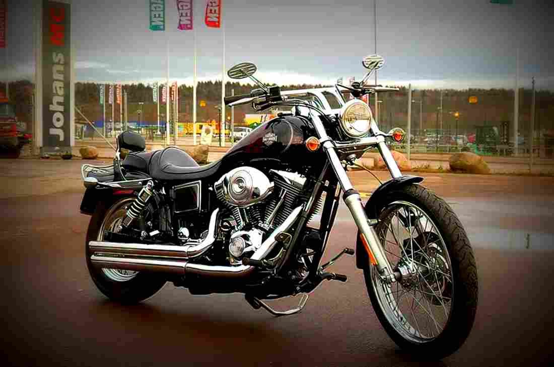 Harley Davidson FXDWGI Dyna Wide Glide 2004 3 motorbike A4 Photo Print
