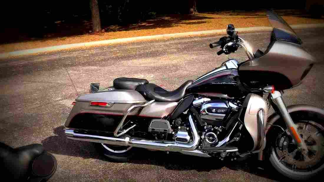 Harley Davidson Road Glide Ultra 2018 3 motorbike A4 Photo Print