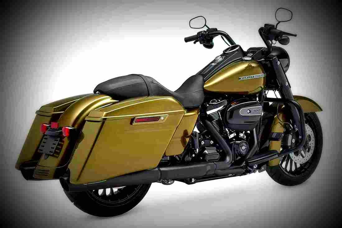 Harley Davidson Road King 2017 3 motorbike A4 Photo Print