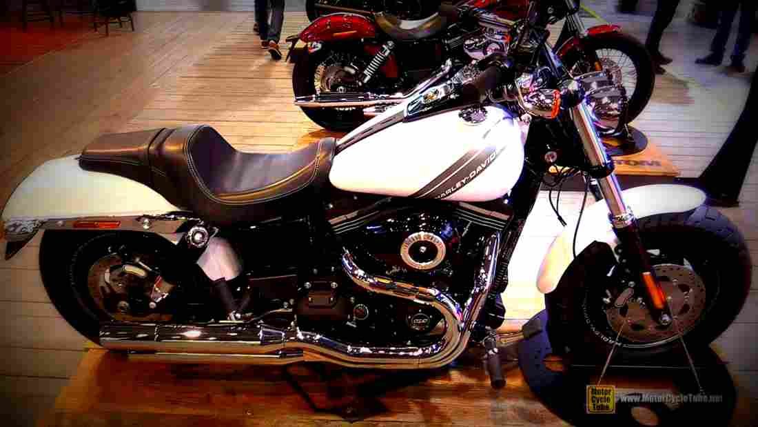 Harley Davidson Softail Fat Bob Dark Custom 2018 2 motorbike A4 Photo Print