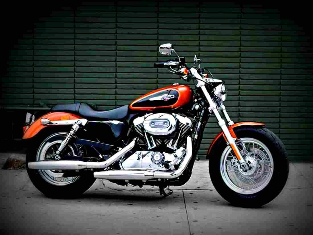 Harley Davidson XL 1200 Custom 2002 3 motorbike A4 Photo Print