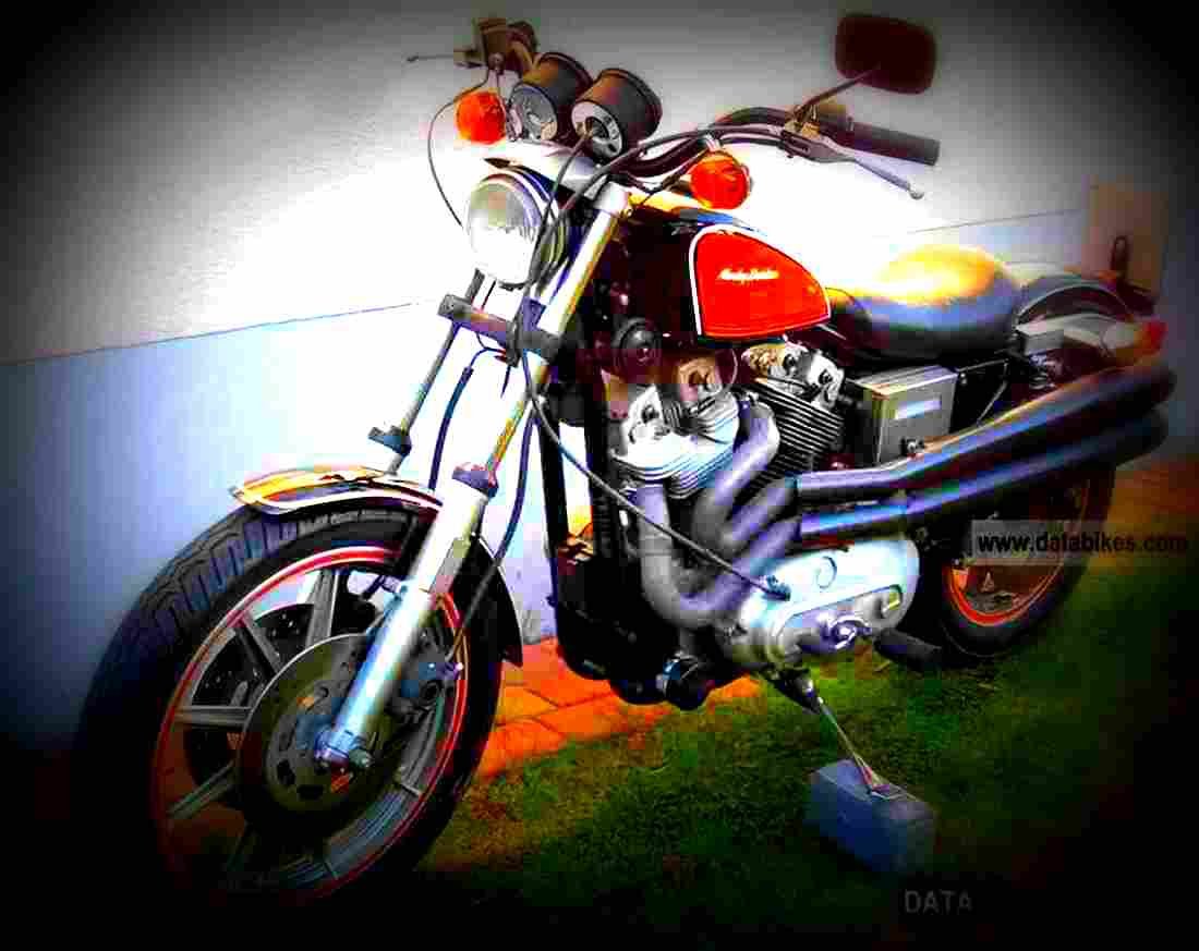 Harley Davidson XR 1000 1983 3 motorbike A4 Photo Print