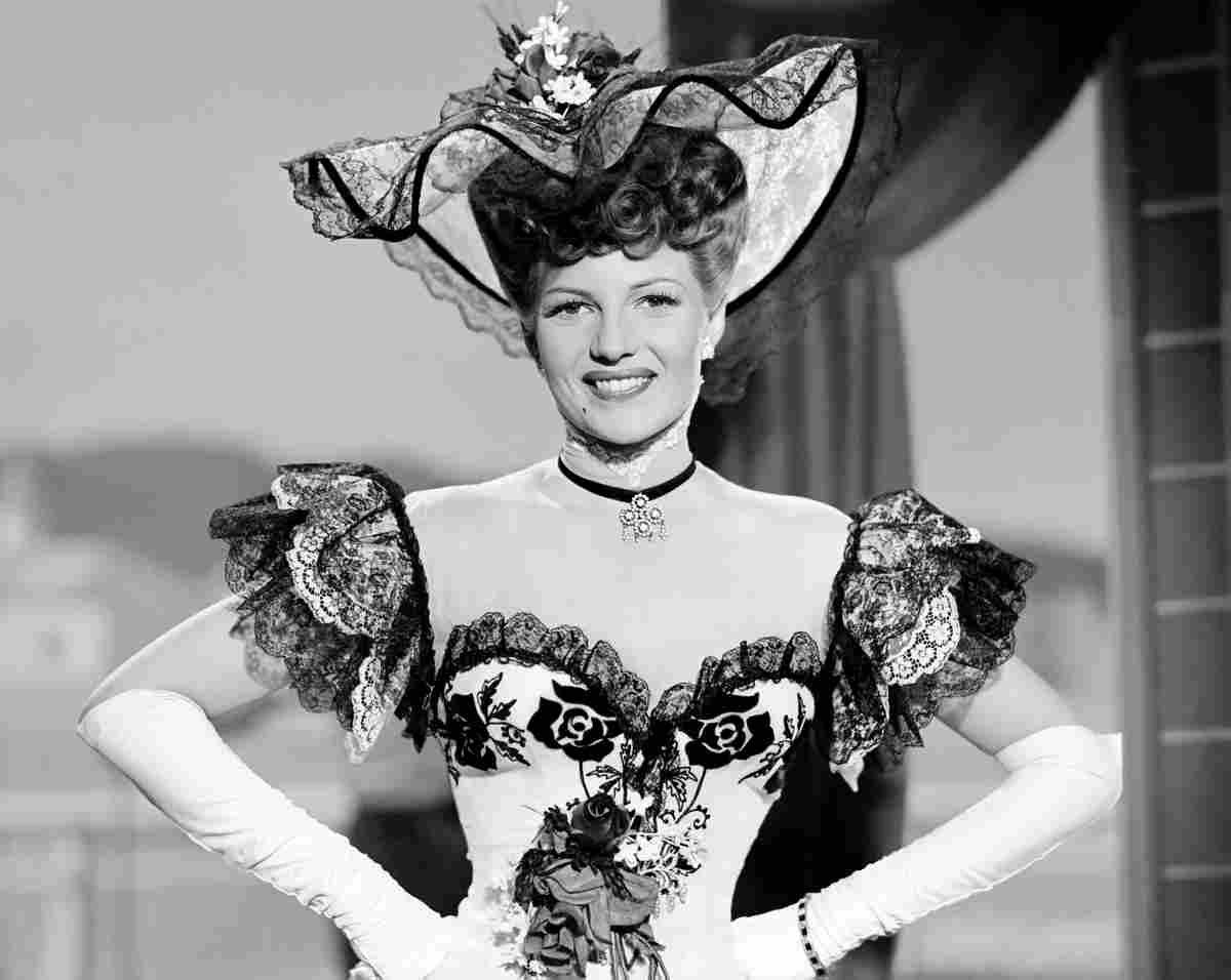 Hayworth Rita Cover Girl 5 film star poster A4 Photo Print