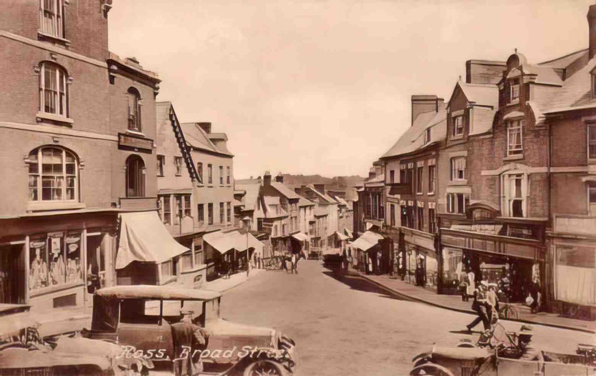 Herefordshire Ross on Wye Broad Street 1930s Vintage A4 Photo Print