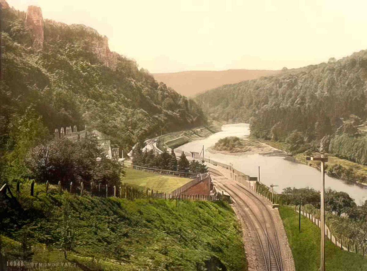 Herefordshire Symonds Yat III Vintage A4 Photo Print