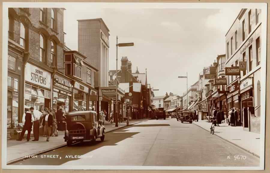 High Street Road Uk 11602 Vintage A4 Photo Print