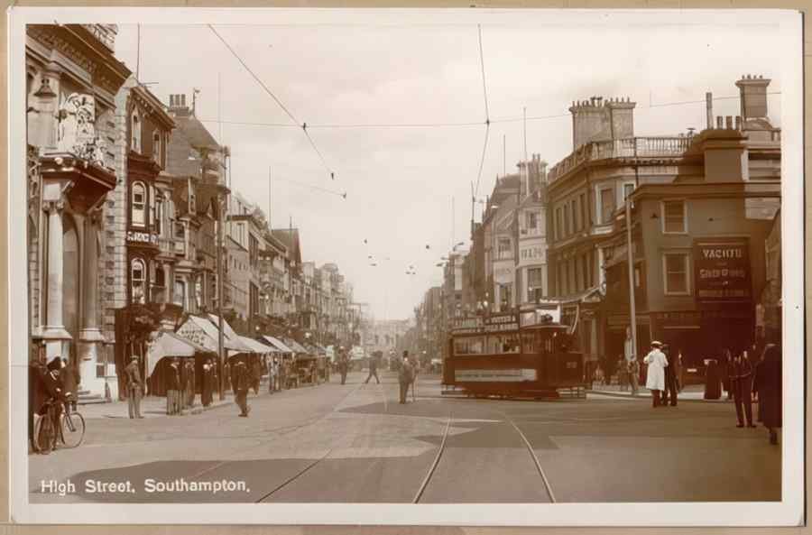 High Street Road Uk 14989 Vintage A4 Photo Print