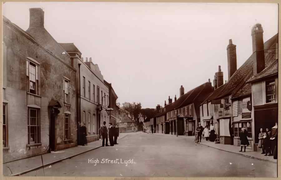 High Street Road Uk Eke12710 Vintage A4 Photo Print