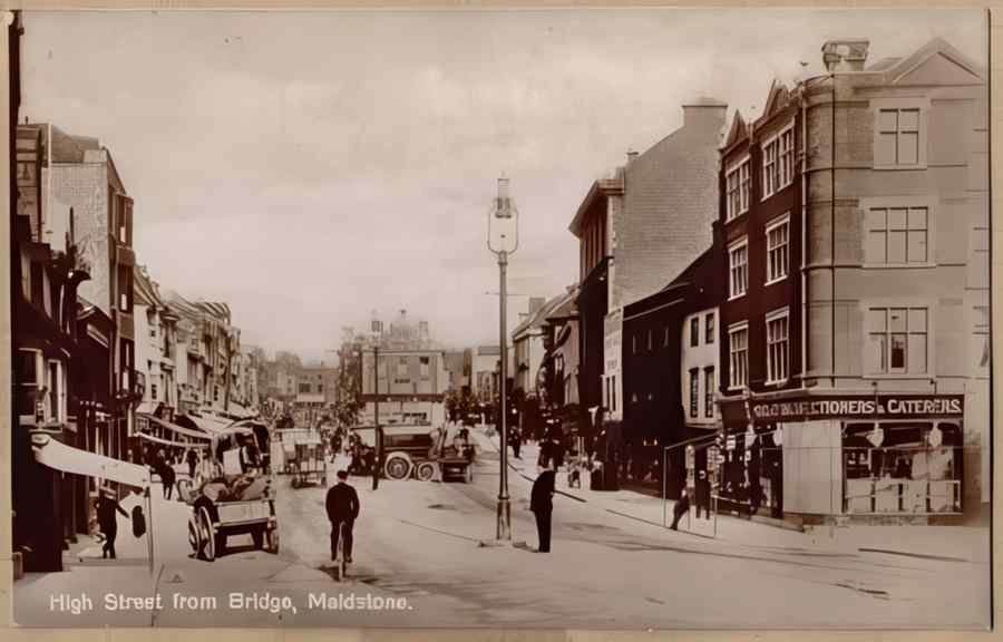 High Street Road Uk Eke15286 Vintage A4 Photo Print