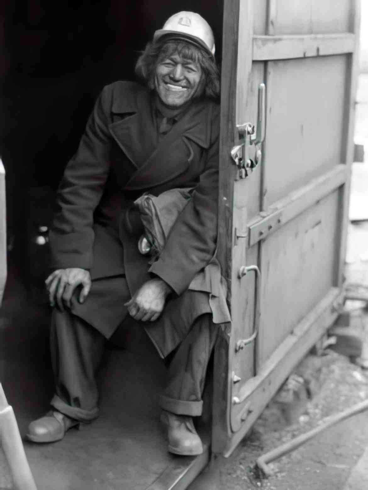 Hirwaun Tower Colliery Coal Miner c1970 Vintage A4 Photo Print